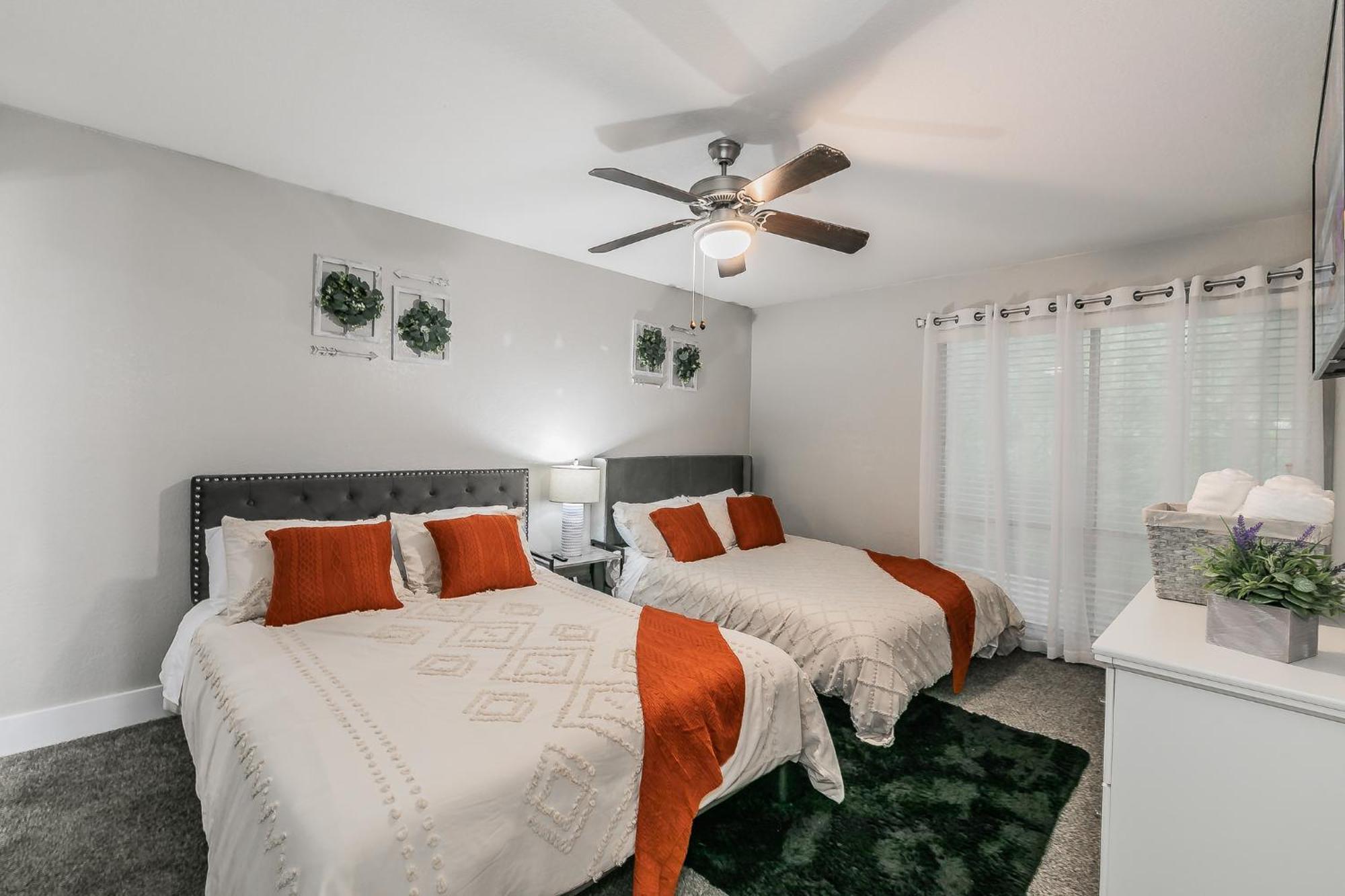 Cozy 2Br Farmhouse Apt - Sleeps 8 - Free Parking! Arlington Exterior foto